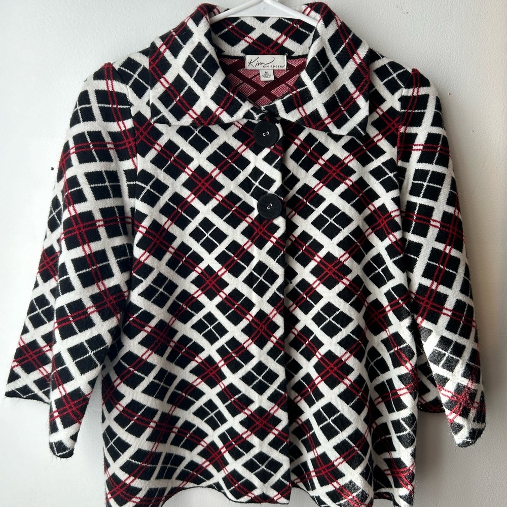 Elegant Business Casual Black and Red Plaid Mini Cape